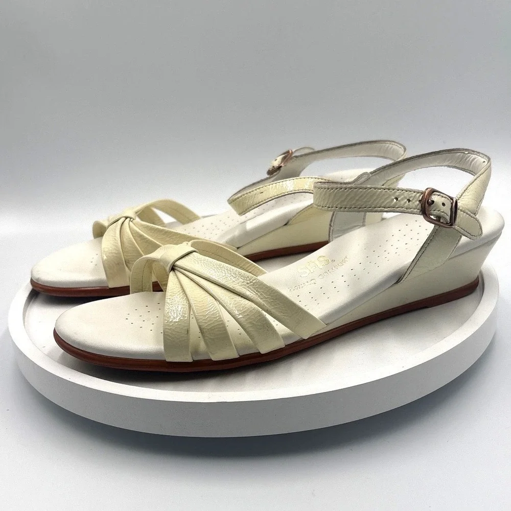 SAS Tripad Comfort Women 9 M Cream Leather Wedge Sandals Ankle Strap Made in USA